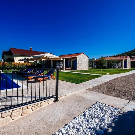 Cavatul